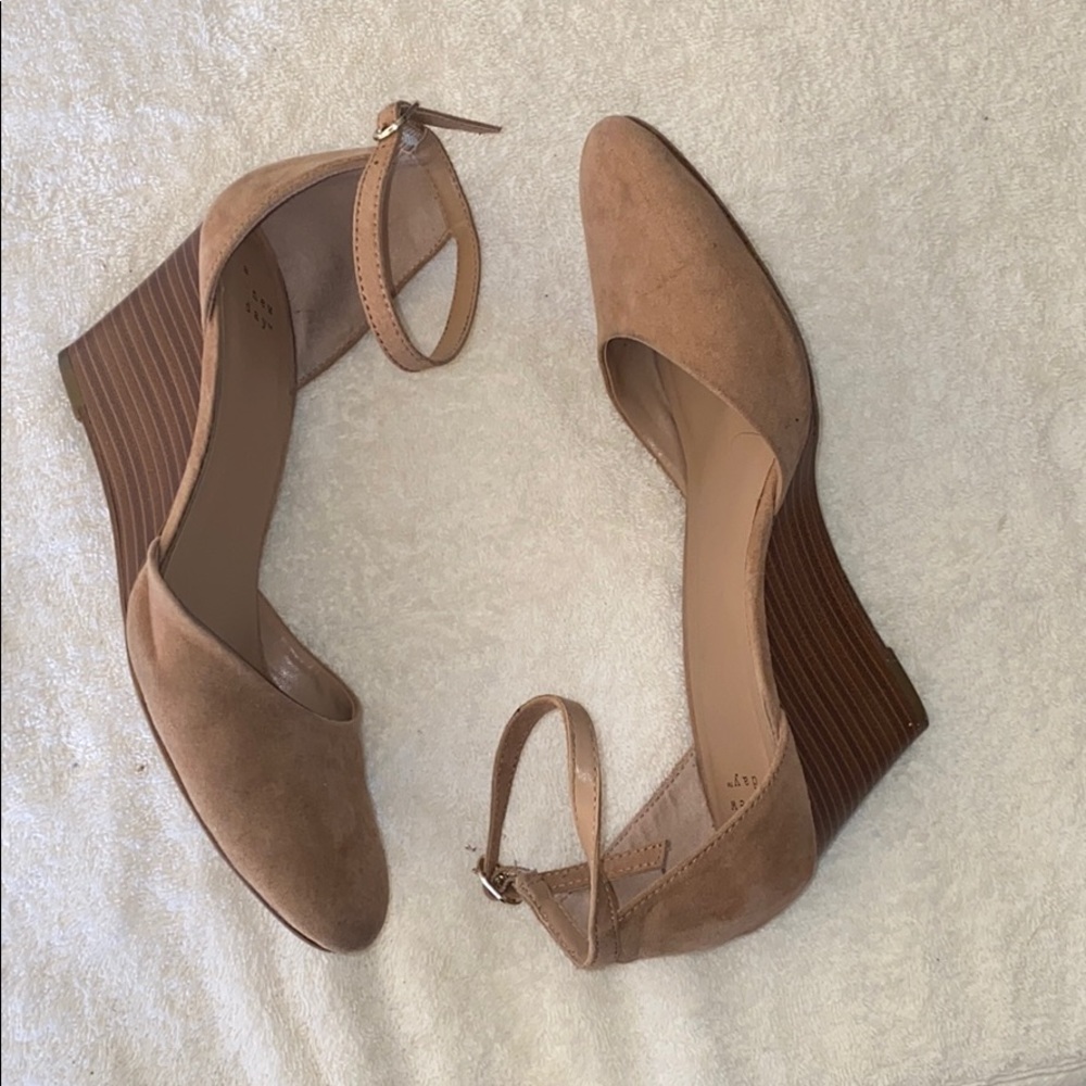 3/$25 A new day ankle strap wedges - Picture 1 of 6